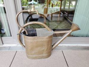 lot 302 image: Watering Can With Fountain