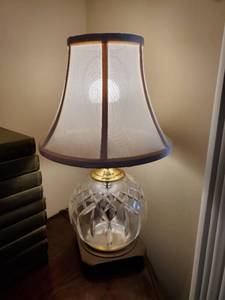 lot 313 image: Waterford Crystal Lamp