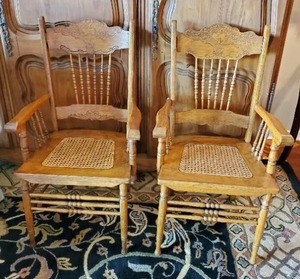 lot 323 image: Pair Of Old Custom Carved Oak Spindle Chairs