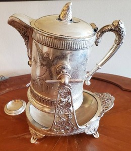 lot 340 image: Silver Plated CoffeeTea Server By Pairpoint