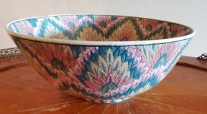lot 358 image: Large Hand Painted Ceramic Bowl