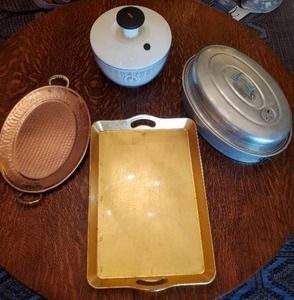 lot 364 image: Collection Of Kitchen Items