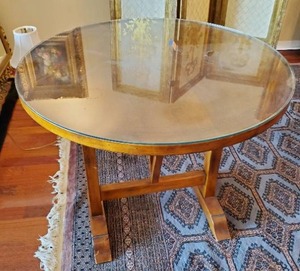 lot 376 image: Round Table With Glass Top