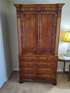 lot 400 image: Large Armoire