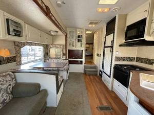 2007 Keystone Outback Sydney 28FRLS 5th Wheel NO RESERVE