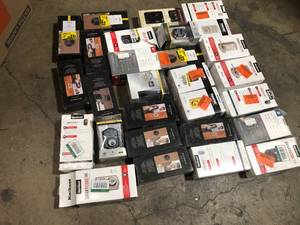 lot 14 image: Lot of Door Locks and Door Handles Various Models and Conditions   Customer Returns See Pictures