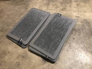 lot 18 image: 2  Lots of MSI Parker Rain 20 in. x 36 in. Anti-Fatigue Vinyl Foam Utility Mat  Customer Returns See Pictures