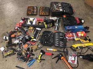 lot 28 image: Lot of Mixed Tools and Hardware Various Models and Conditions Customer Returns See Pictures