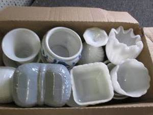 lot 27 image: 18 assorted flower pots mostly milk...