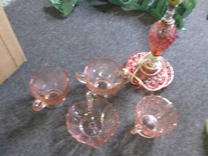 lot 81 image: assort pink depression glass...