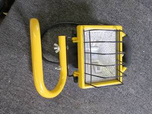 lot 90 image: work light ...