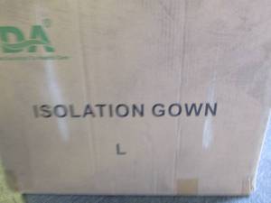lot 132 image: case of isolation gowns large 1000 ...