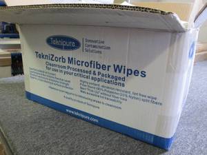 lot 173 image: case of microfiber wipes 10 bags in...