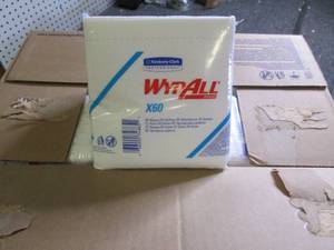 lot 196 image: case of wypall x60 12 packages of 7...
