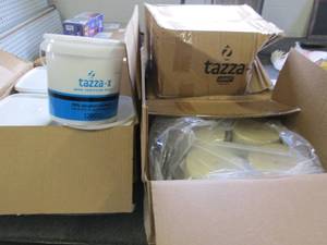 lot 240 image: 4 cases of tazza hand sanitizing wi...