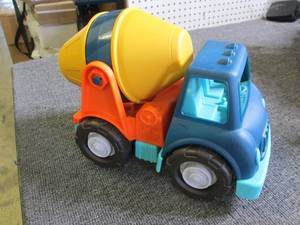 lot 254 image: wonder wheels toy truck ...