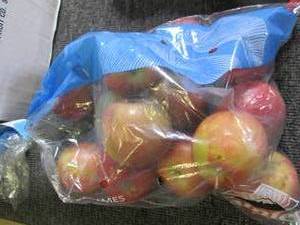 lot 259 image: box of 12 bags of apples ...