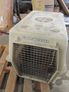 lot 264 image: large dog kennel used ...