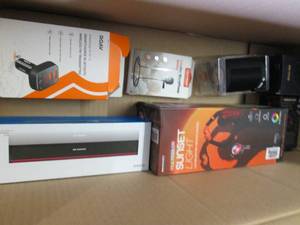 lot 291 image: box of misc speakers and more ...