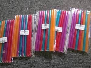 lot 313 image: 5 packs of 8 boba straws...