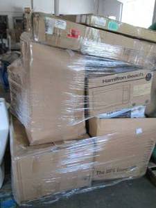 lot 318 image: pallet of items that need work ...