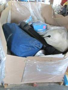 lot 320 image: pallet of misc ...