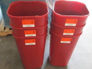 lot 325 image: 6 garbage canssharps containers lo...