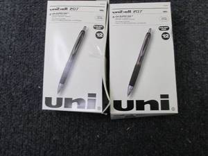 2 pks Uniball 207 Black Gel Pens Re...