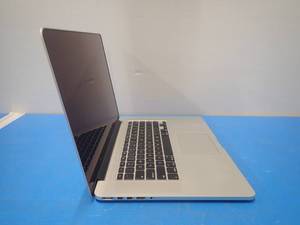 lot 6 image: Apple&nbspMacBookPro11,4 A1398 MJLQ2LLA BTO 2.8 &nbspINTEL(R) CORE(TM) I7-4980HQ CPU  2.80GHZ  16GB DDR3 RAM  500GB HD  15.4 screen with 2880 x 1800 Resolution  Includes IOS  No charger