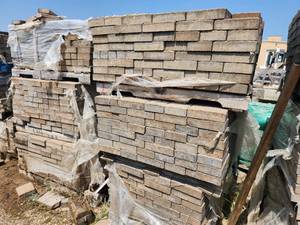Lot of  862-sq.ft. Concrete Landscape Pavers