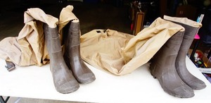 lot 32 image: (2) Wader Boots
