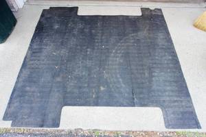 lot 68 image: Truck Bed Liner 64 x 67 Rubber...