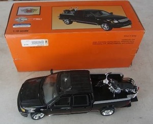 lot 109 image: Harley Davidson Ford F-150 with Fat Boy Motorcycle 118