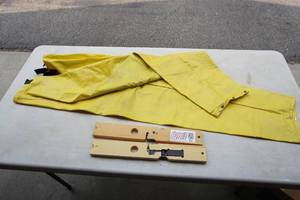 lot 139 image: (2) Patented Pine 18 Bobber Buddy, Waders Mens Size Large