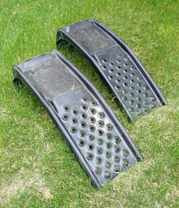 lot 148 image: Heavy Metal Car Ramps