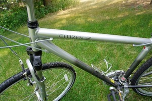 lot 179 image: Mens Jamis Citizen 2 Bicycle...