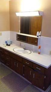 Bathroom Fixtures. See pics and description for complete details.