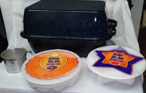 lot 357 image: Houseware Kitchen
