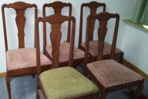 lot 365 image: Vintage Chairs (5)