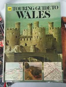 lot 432 image: Vintage Travel Books (3).