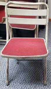 lot 417 image: Vintage Kids Metal Folding Chairs (4).