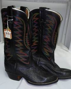 lot 483 image: New Nocona Cowboy Boots.