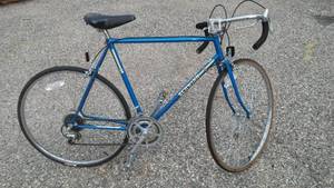 lot 542 image: Schwinn 10 speed bicycle Sprint model - 26