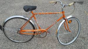 lot 543 image: Vintage Columbia bicycle 3 speed. Not perfect but very cool.