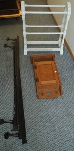 lot 537 image: Quilt Rack, adjustable bedframe, Nice Cabinet