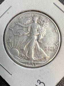 1943 US WALKING LIBERTY HALF DOLLAR