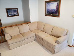 lot 15 image: Broyhill Sectional Sofa & Pillows. Like new.