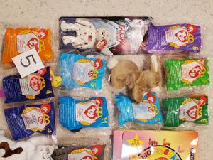 lot 82 image: #5 Beanie Babies, 26 Toys - some RARE
