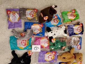 lot 83 image: #6 Beanie Babies, 38 Toys - some RARE