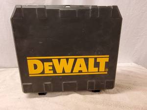 lot 192 image: DeWalt 18v Drill in case--works great.
